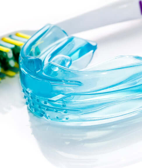 plastic oral appliance